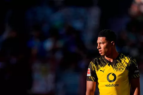 هل ينقذه يونايتد أو توتنهام؟.. بيلينجهام على أعتاب العودة إلى إنجلترا